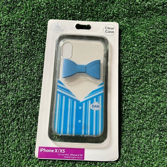 Disney Magic Kingdom Main Street USA Bow Tie Singer iPhone X/ XS phone Case NEW - Picture 1 of 6